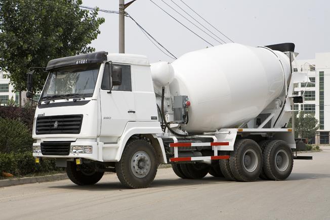 concrete mixer truck.jpg concrete mixer truck.jpg