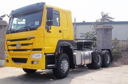 China Sinotruk Howo 6x4 371hp 420hp Trailer Truck